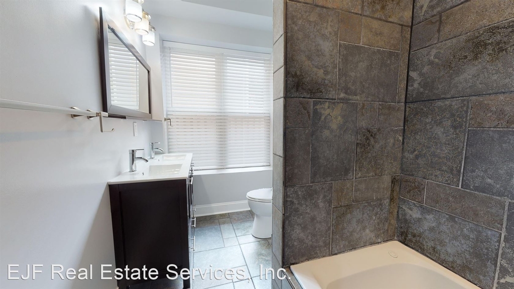 472 Ridge Street Nw - Photo 9