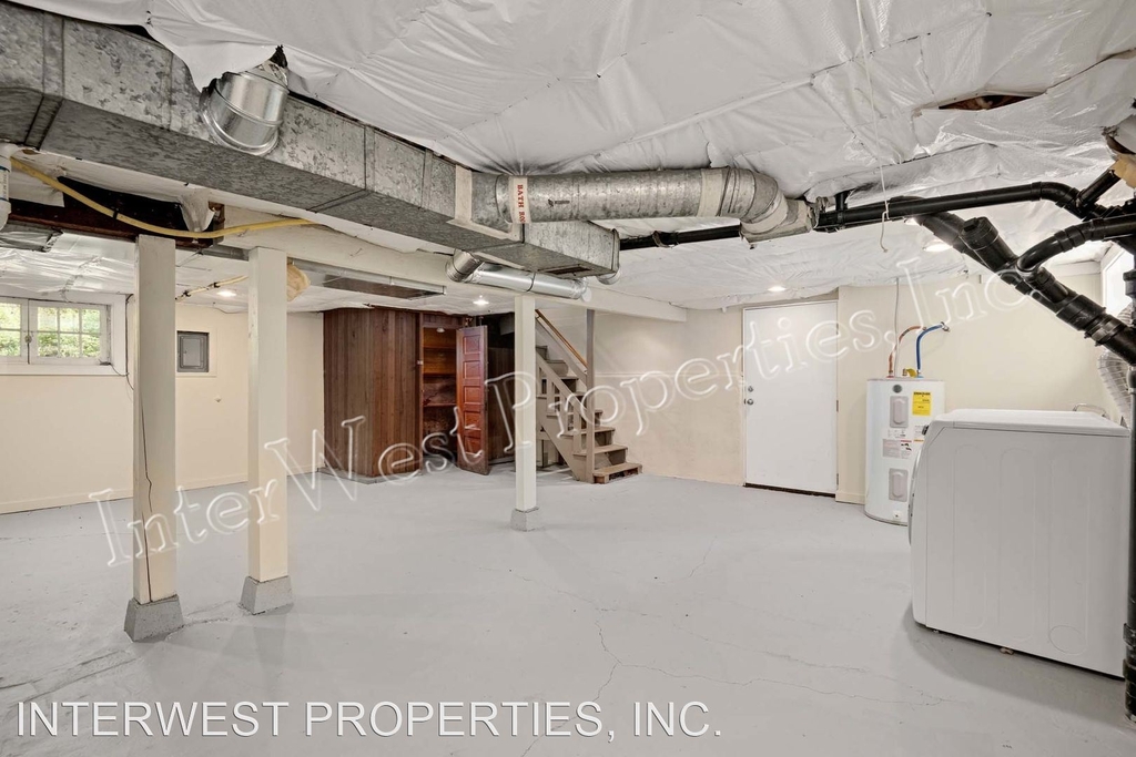 3240 N Michigan Ave - Photo 29