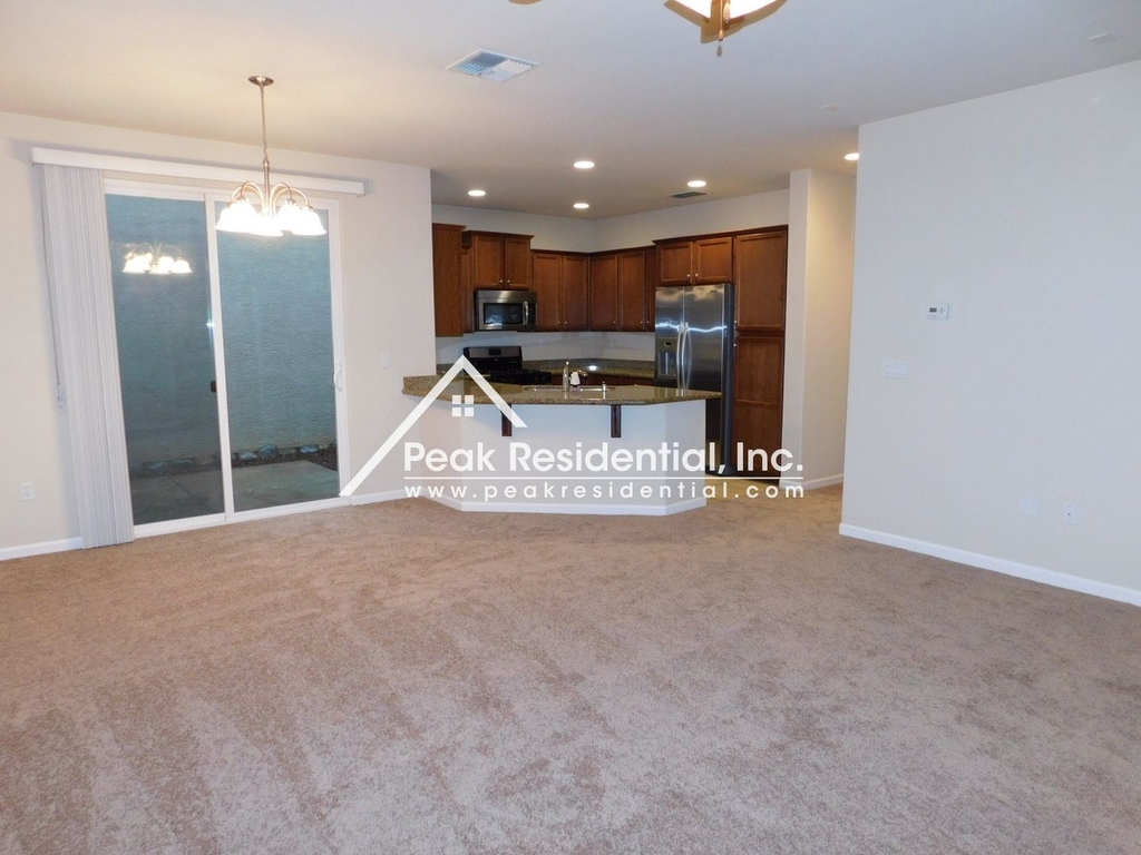 9036 Crescenda Lane - Photo 3