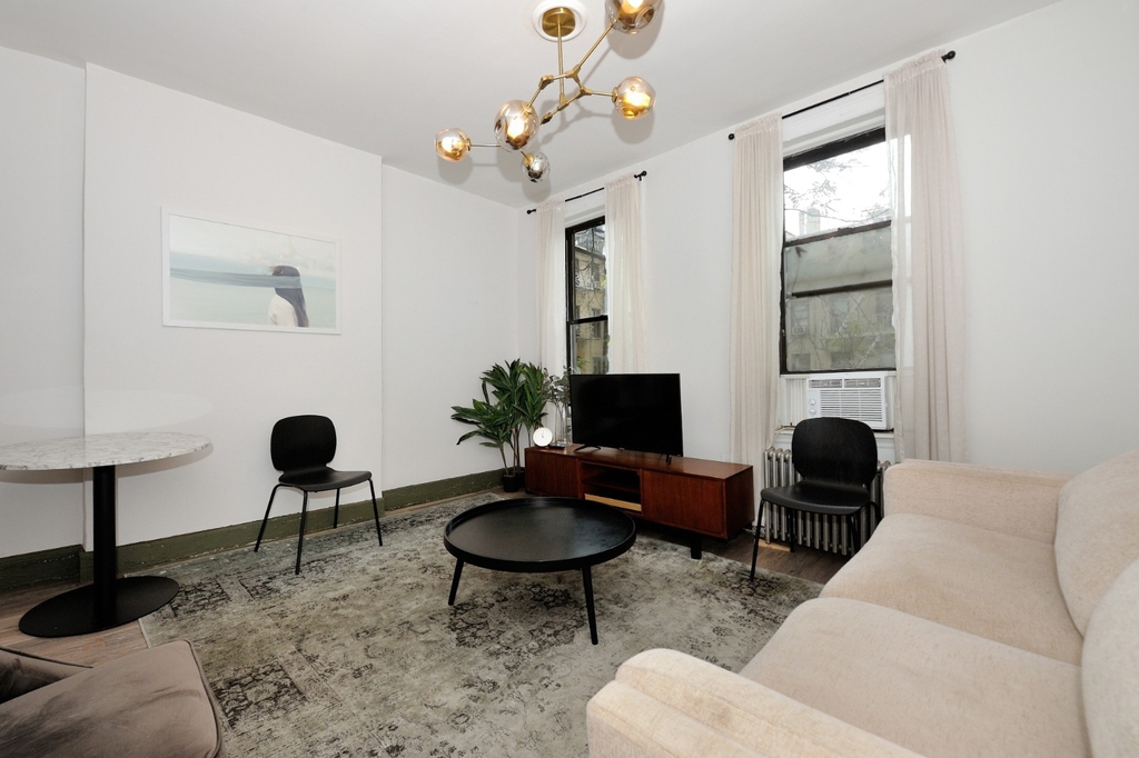 338 East 61st Street - Photo 1