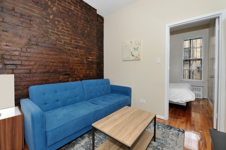 331 East 33rd - Photo 2