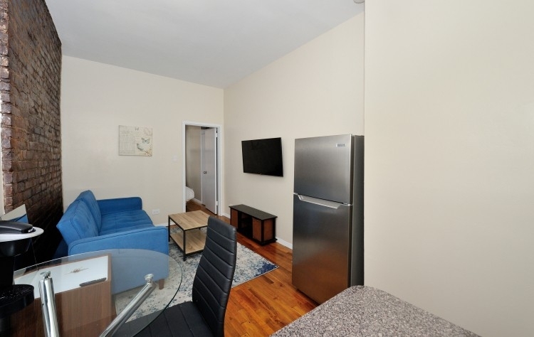 331 East 33rd - Photo 4