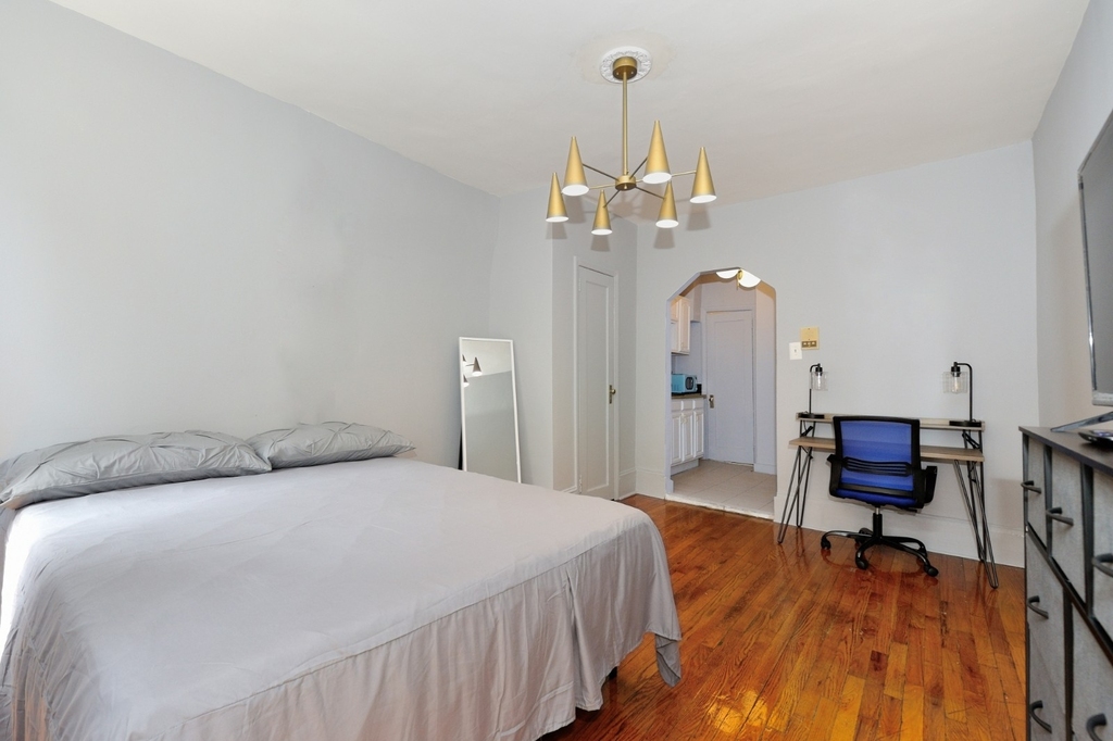 173 East 91st Street - Photo 2