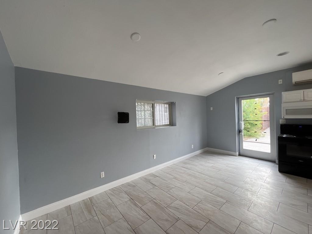 1005 Stewart Avenue - Photo 11