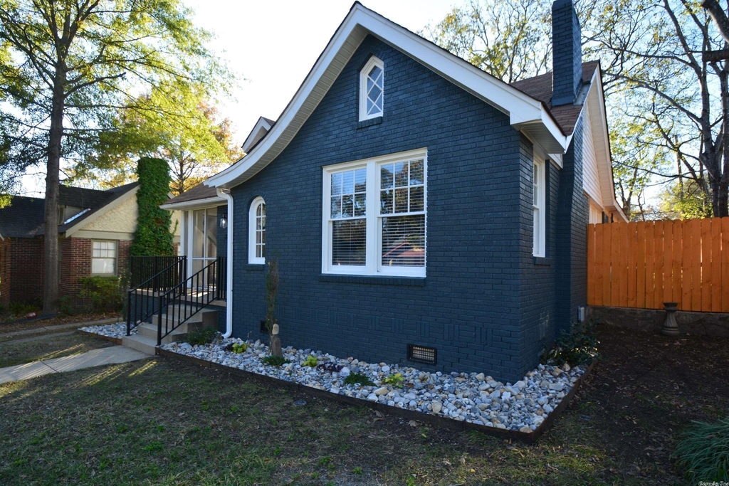 224 Brown Street - Photo 3