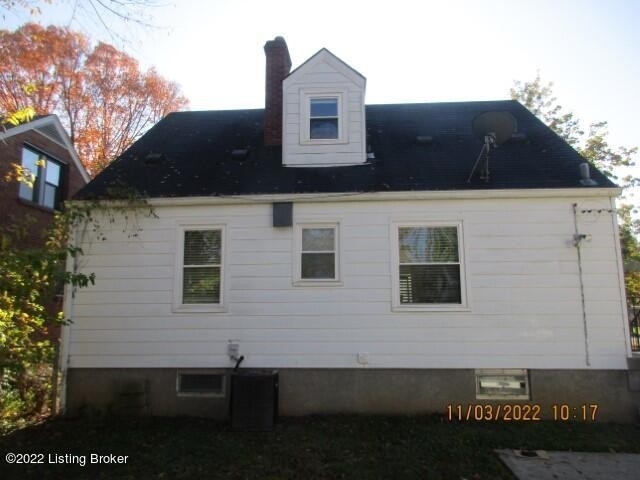 919 Parkway Dr - Photo 4