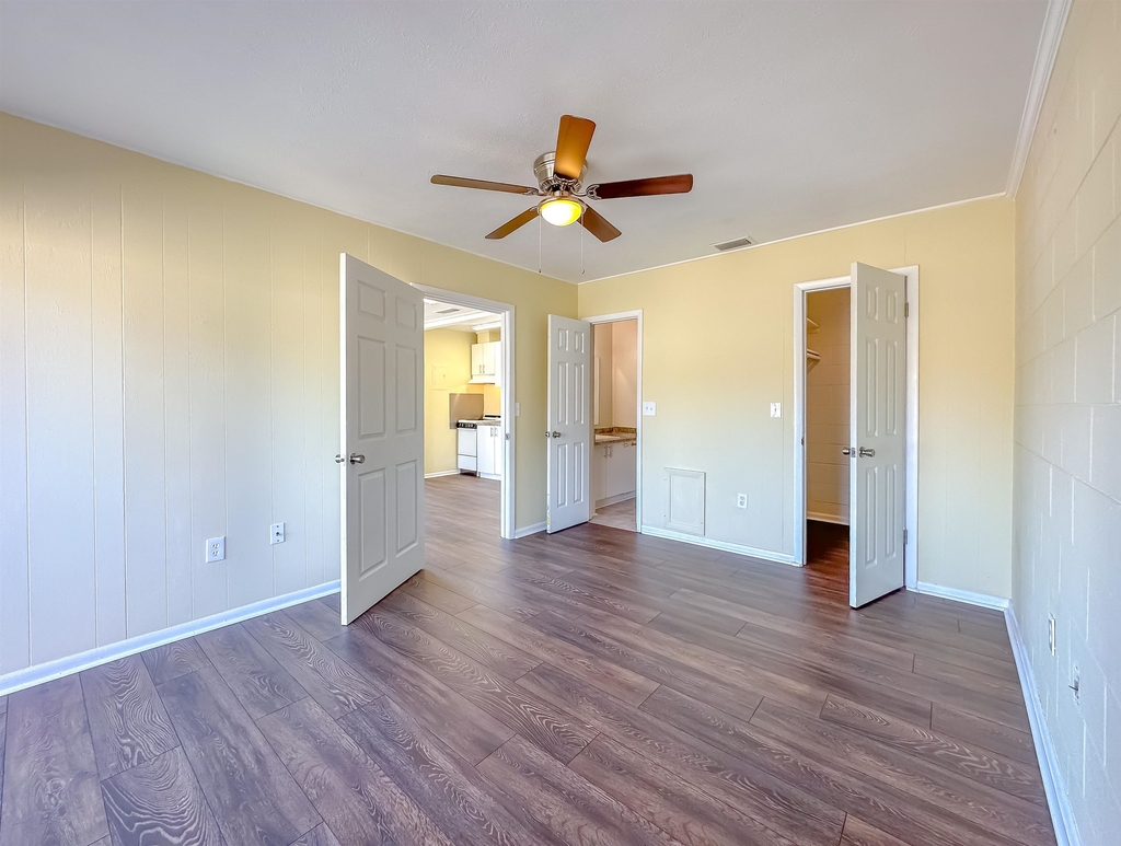 2241 W Pensacola - Photo 11