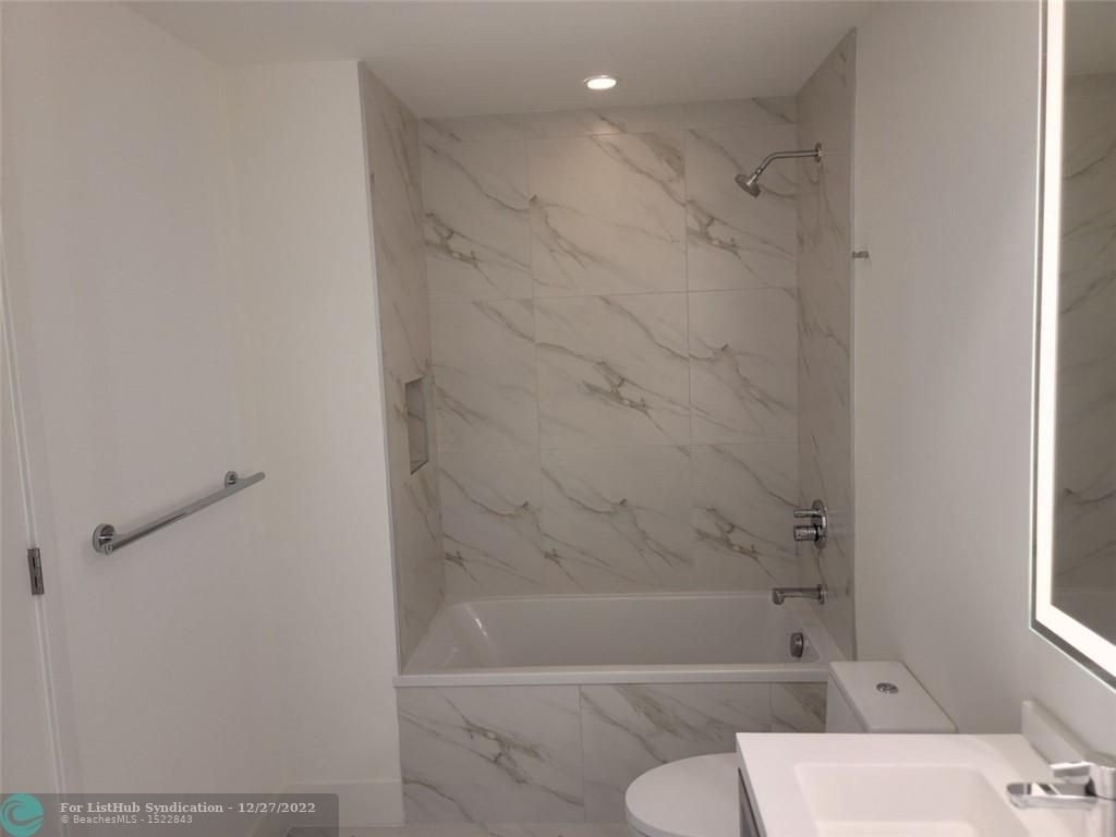 2000 Metropica Way - Photo 17