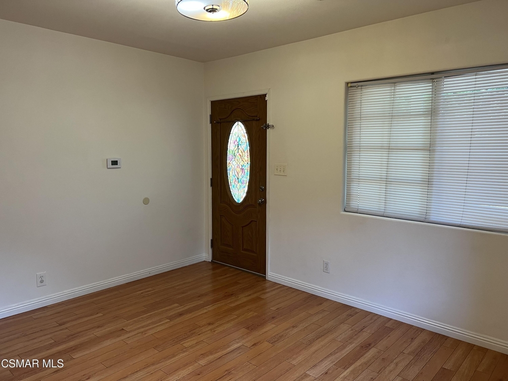 121 E Pine Street - Photo 3