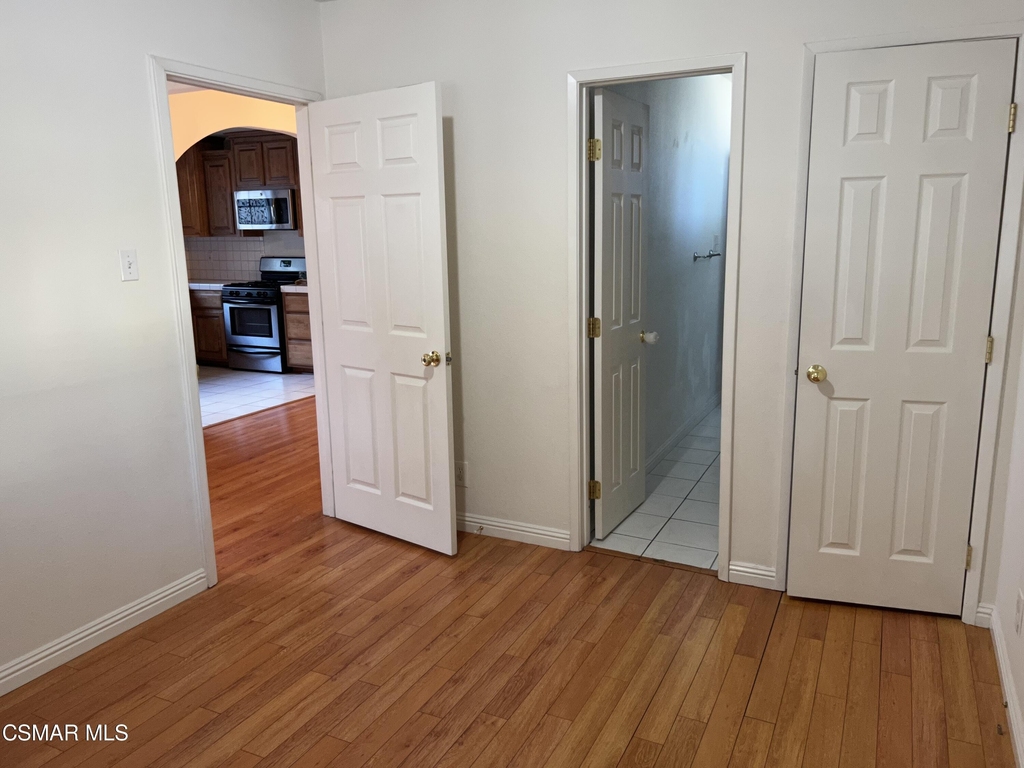 121 E Pine Street - Photo 11