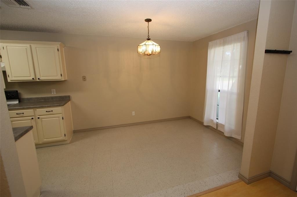 4501 Spinnaker Court - Photo 3