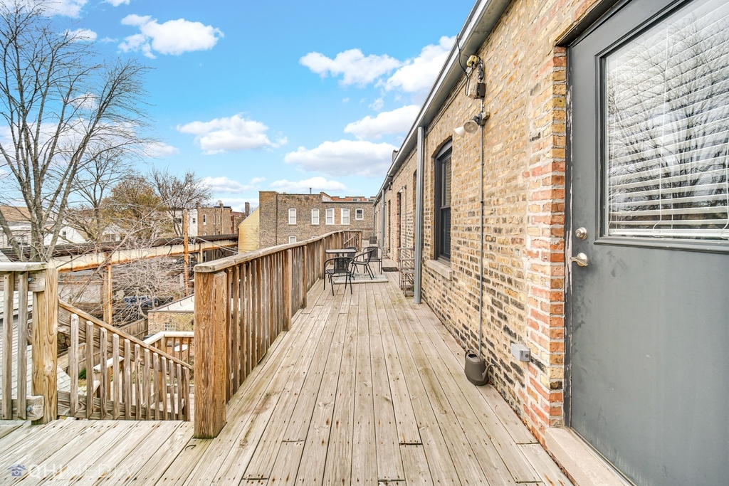 1454 W Roscoe Street - Photo 15