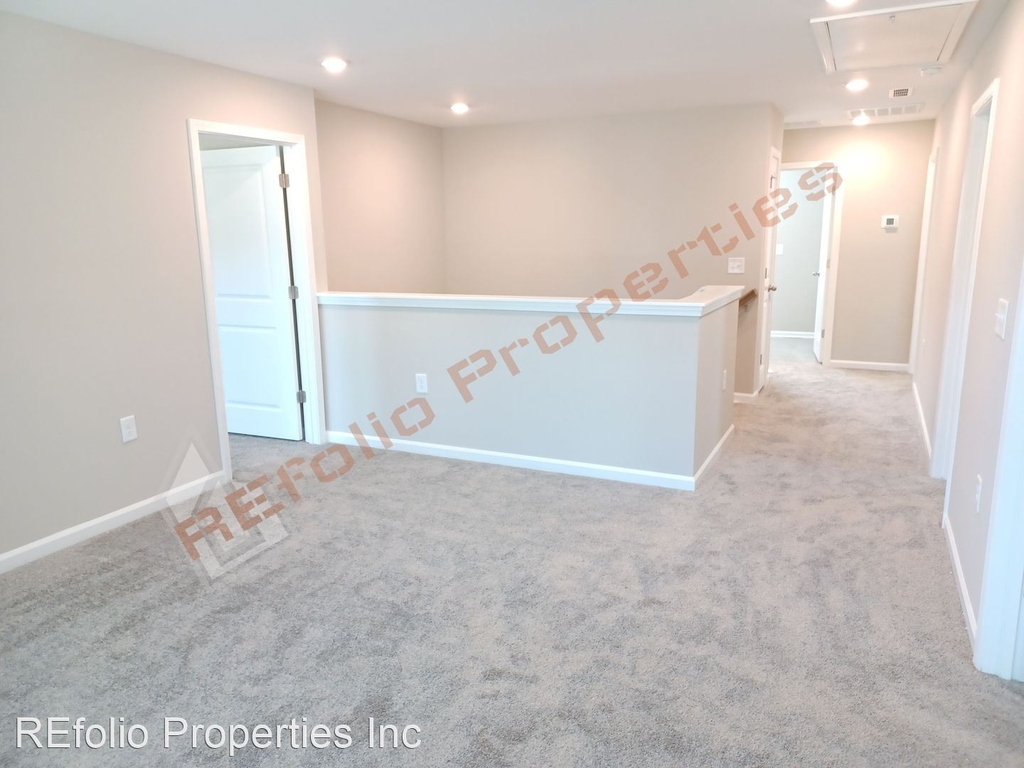 8105 Braefield Drive - Photo 10