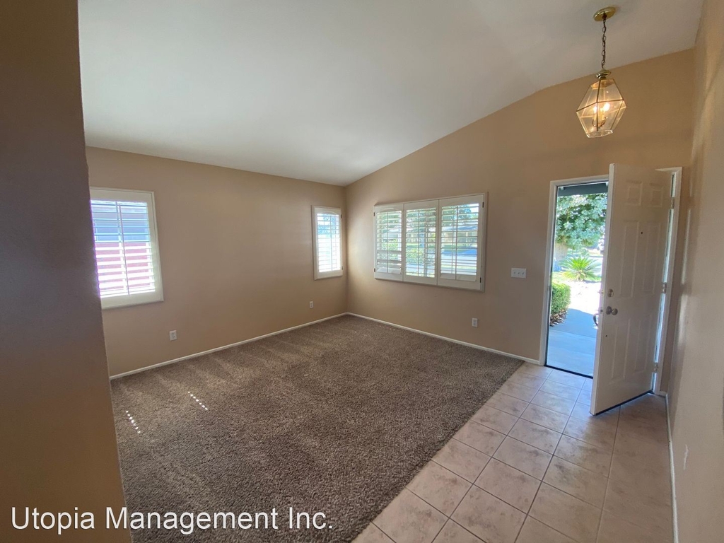 25096 Steiner Dr - Photo 1