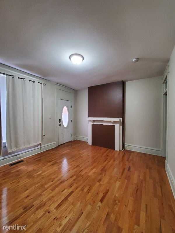 1484 Michigan Ave - Photo 4