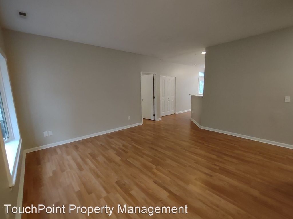 4702 Topsail Ct. - Photo 5