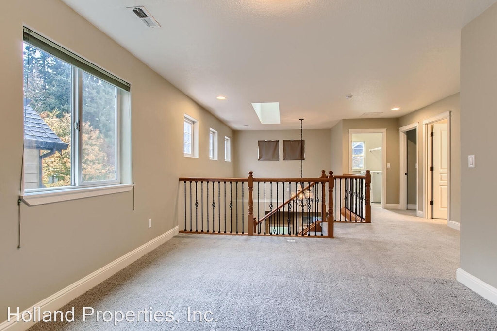 2047 Se 48th Ave. - Photo 11