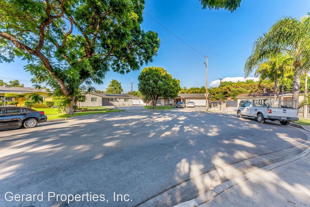 2609 Wilshire - Photo 34