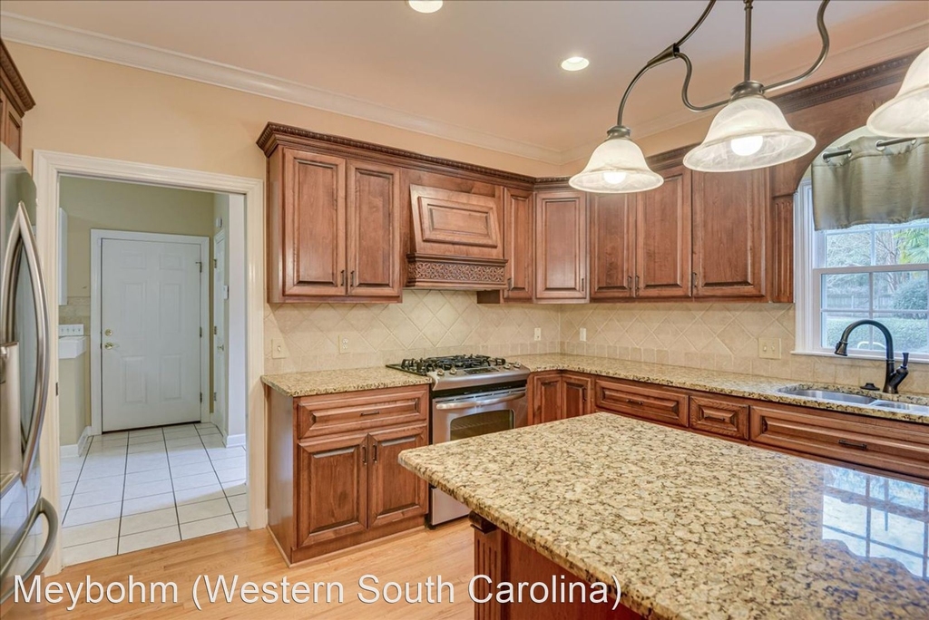 356 Magnolia Lake Court - Photo 17