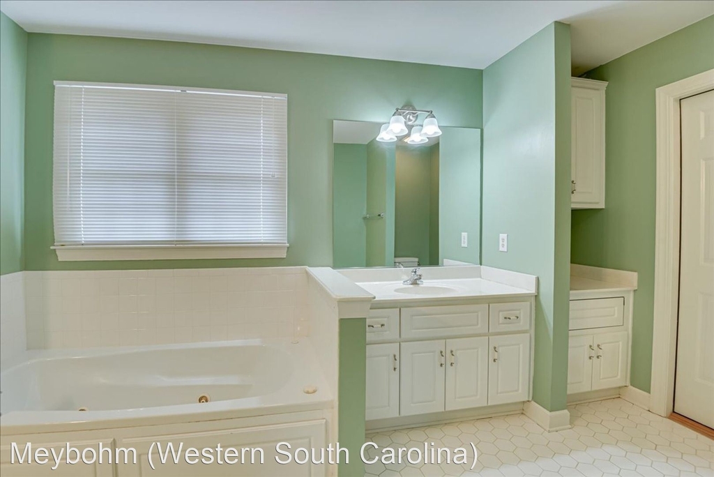 356 Magnolia Lake Court - Photo 38