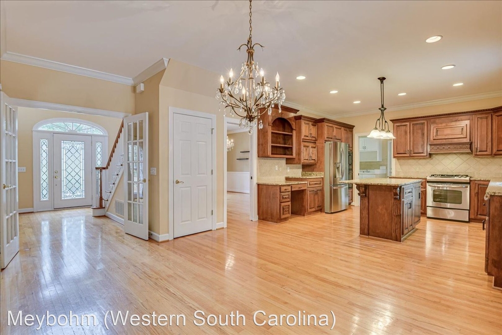 356 Magnolia Lake Court - Photo 11