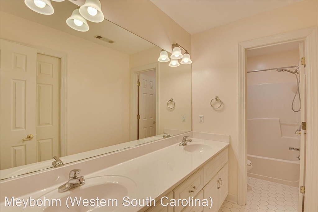 356 Magnolia Lake Court - Photo 42