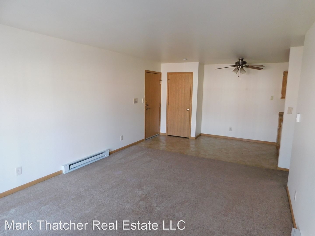 209-215 Roosevelt Drive - Photo 4