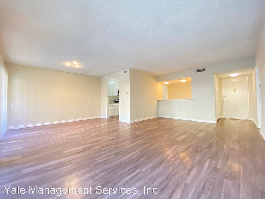 14400 Addison St. - Photo 1