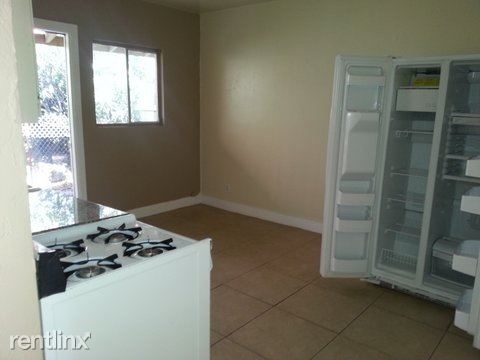 2138 E Turney Ave Apt B - Photo 16