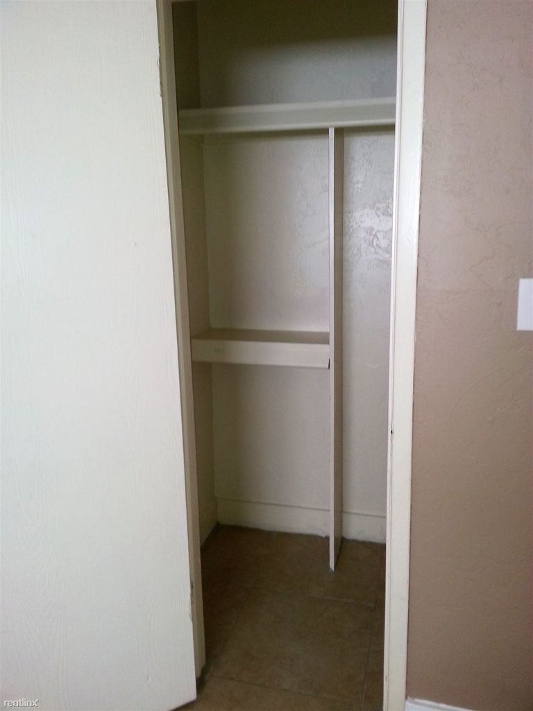 2138 E Turney Ave Apt B - Photo 2