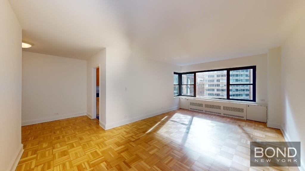 412 East 55th Street - Photo 0