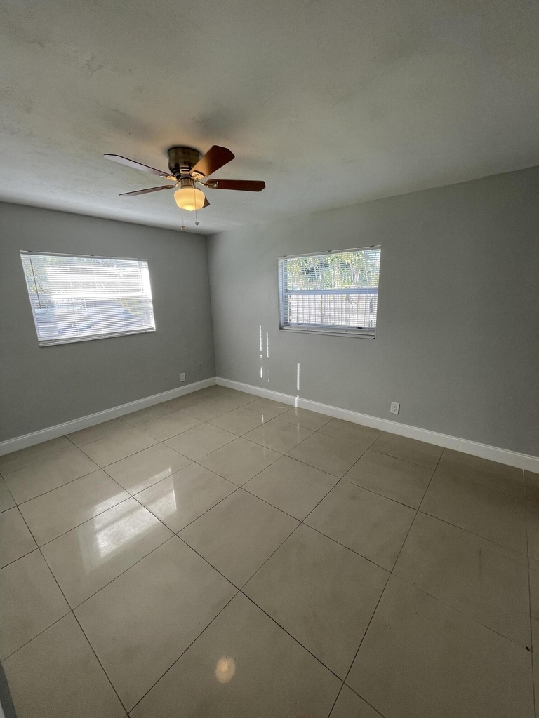 1680 Nw 2nd Avenue - Photo 9