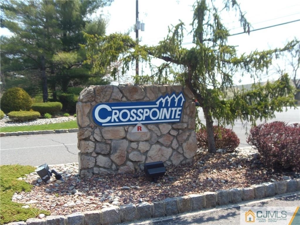 71 Crosspointe Drive - Photo 0
