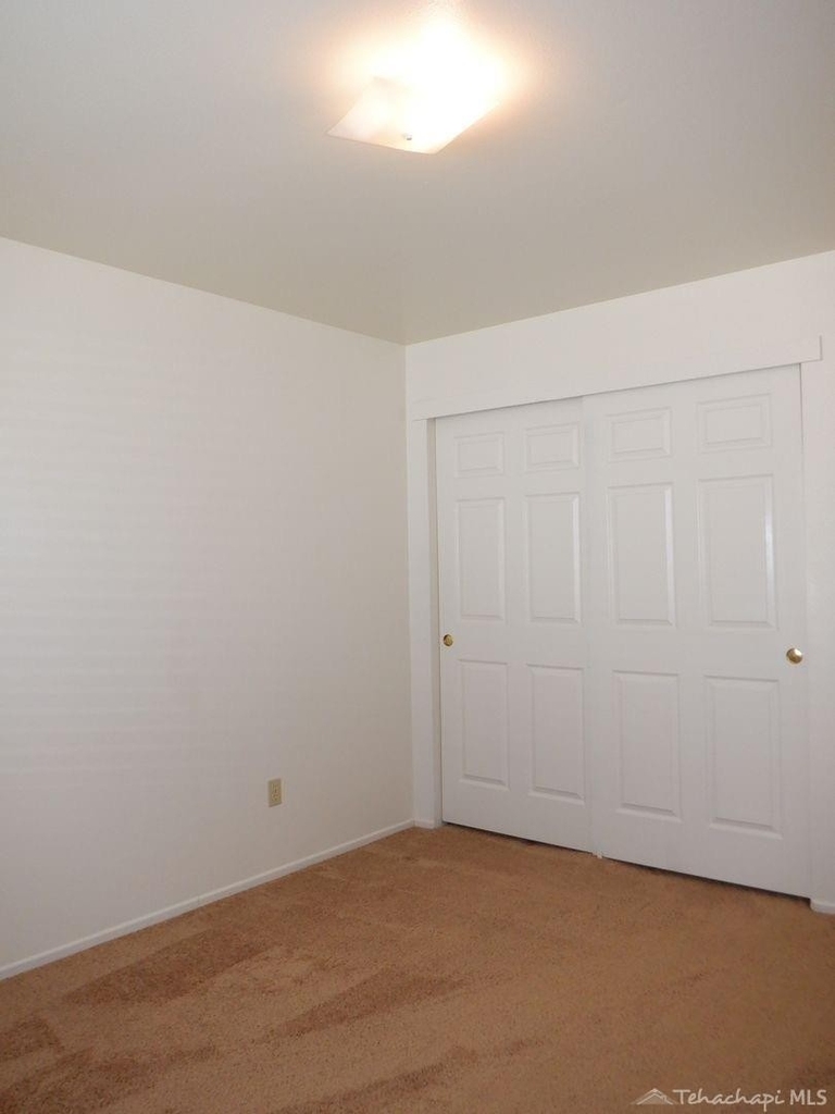 22025 Golden Star Boulevard - Photo 12