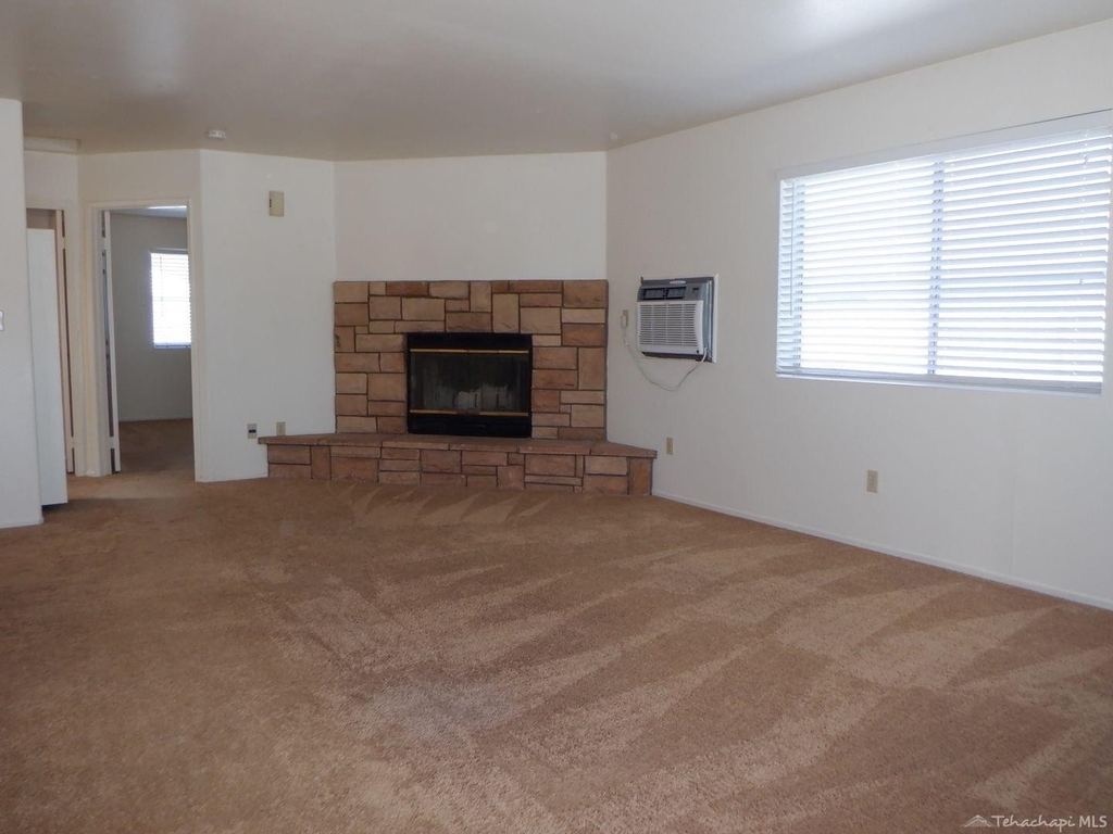 22025 Golden Star Boulevard - Photo 3