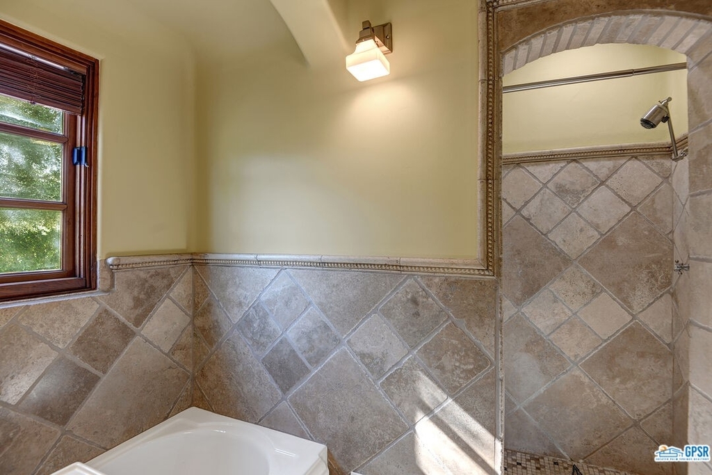 720  E Paseo El Mirador - Photo 25