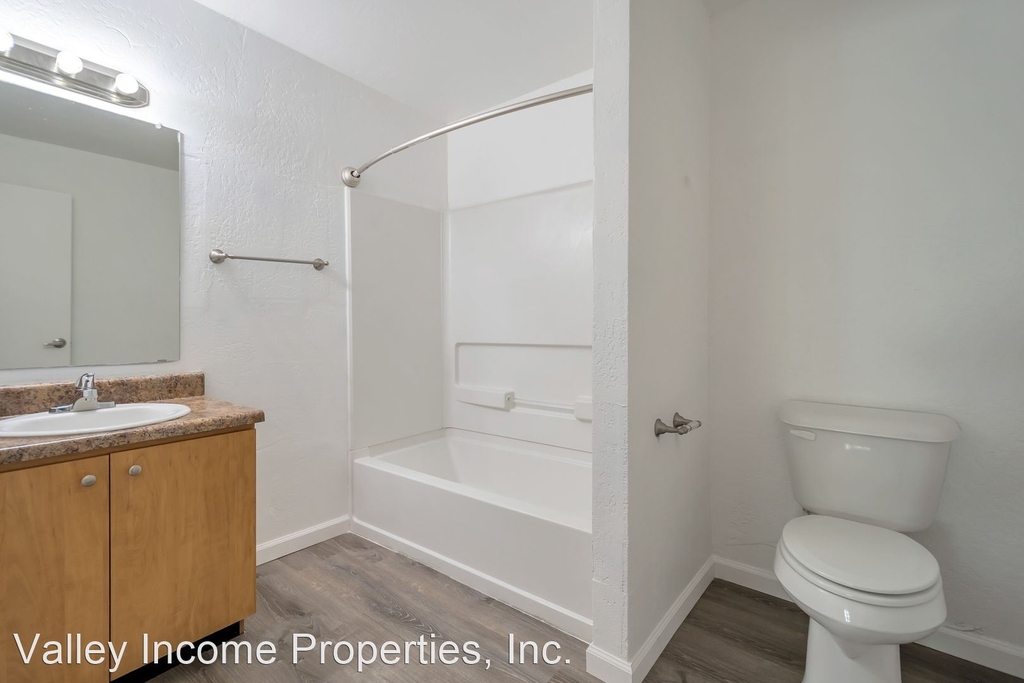 2234 W. Hazelwood - Photo 37