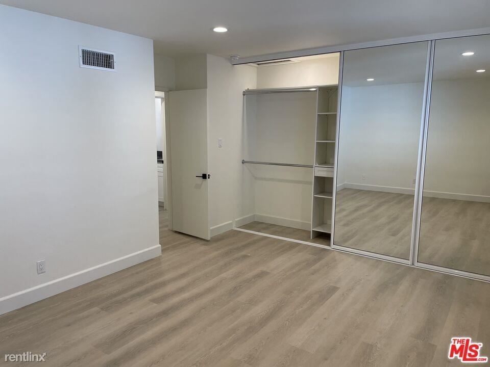 12174 W Sunset Blvd - Photo 3