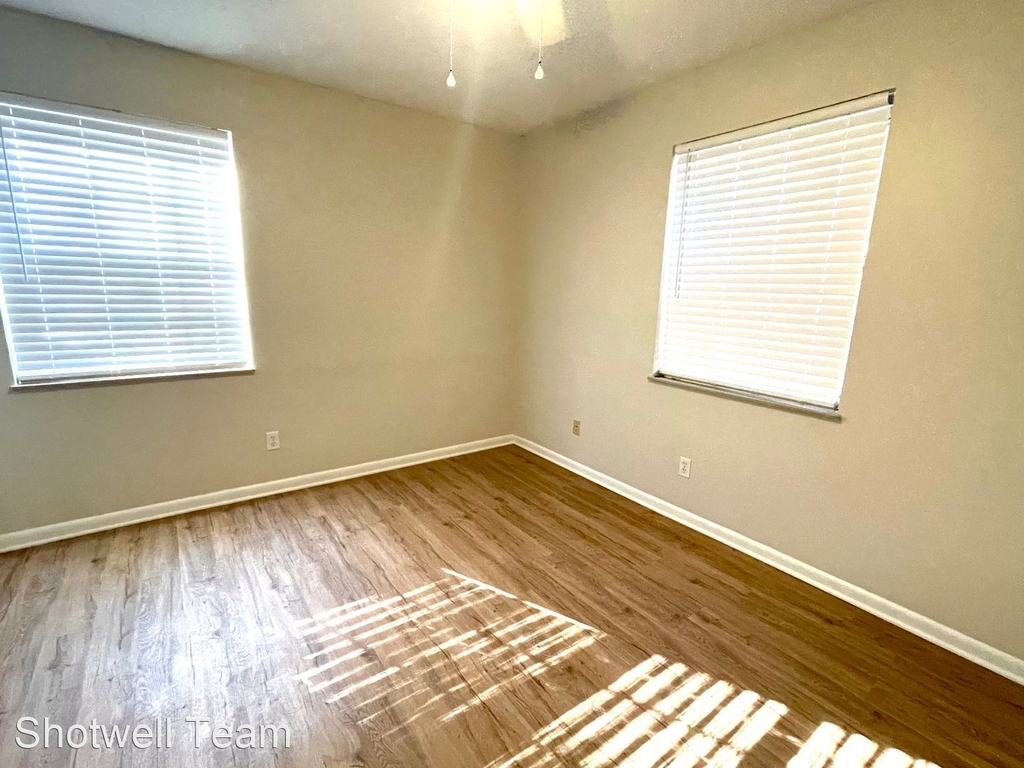 3113 Ginn Drive Apt 4 - Photo 2