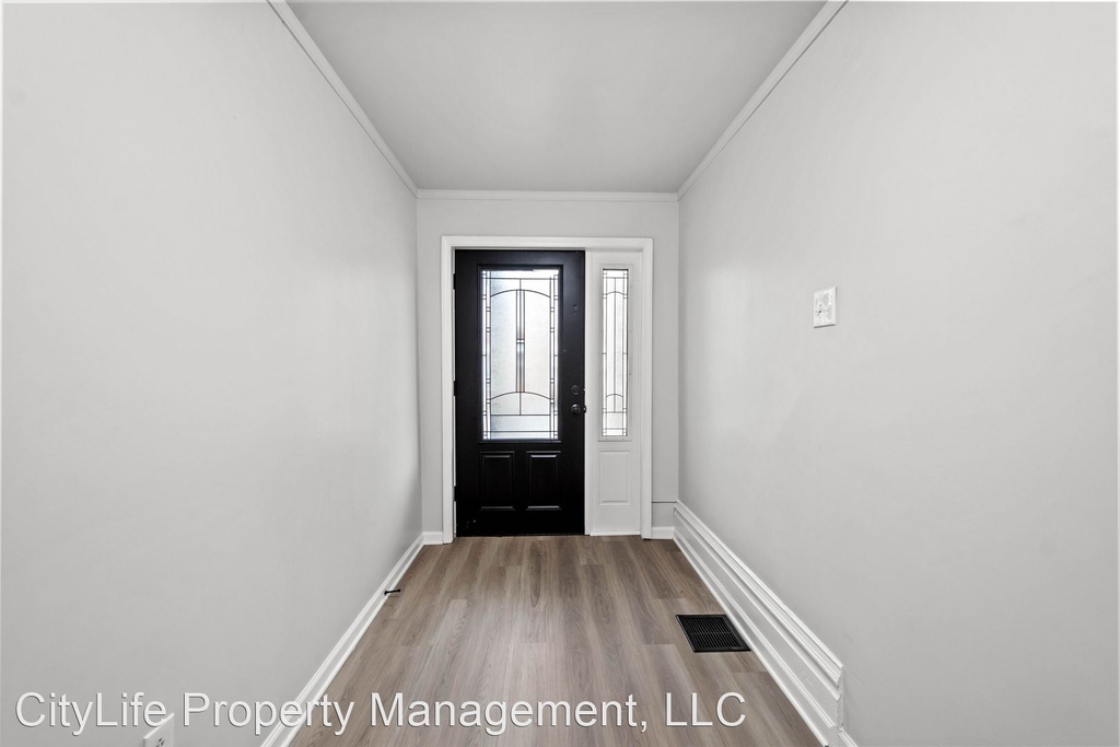 340 Boggs Avenue - Photo 1