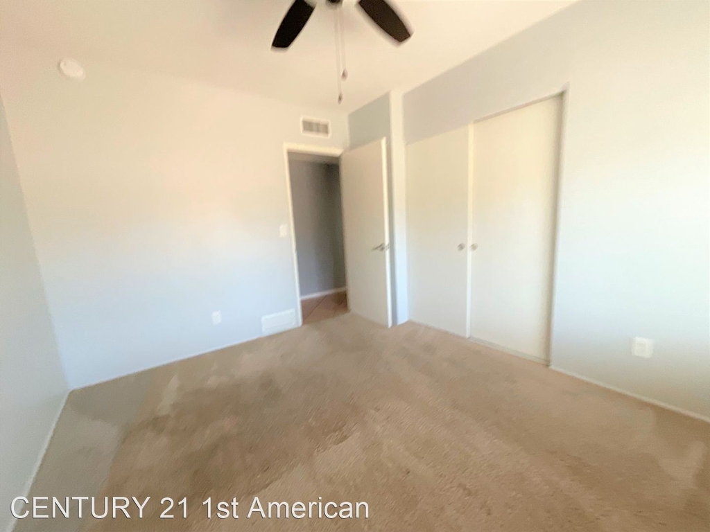 1662 W Avenida De Las Americas - Photo 29