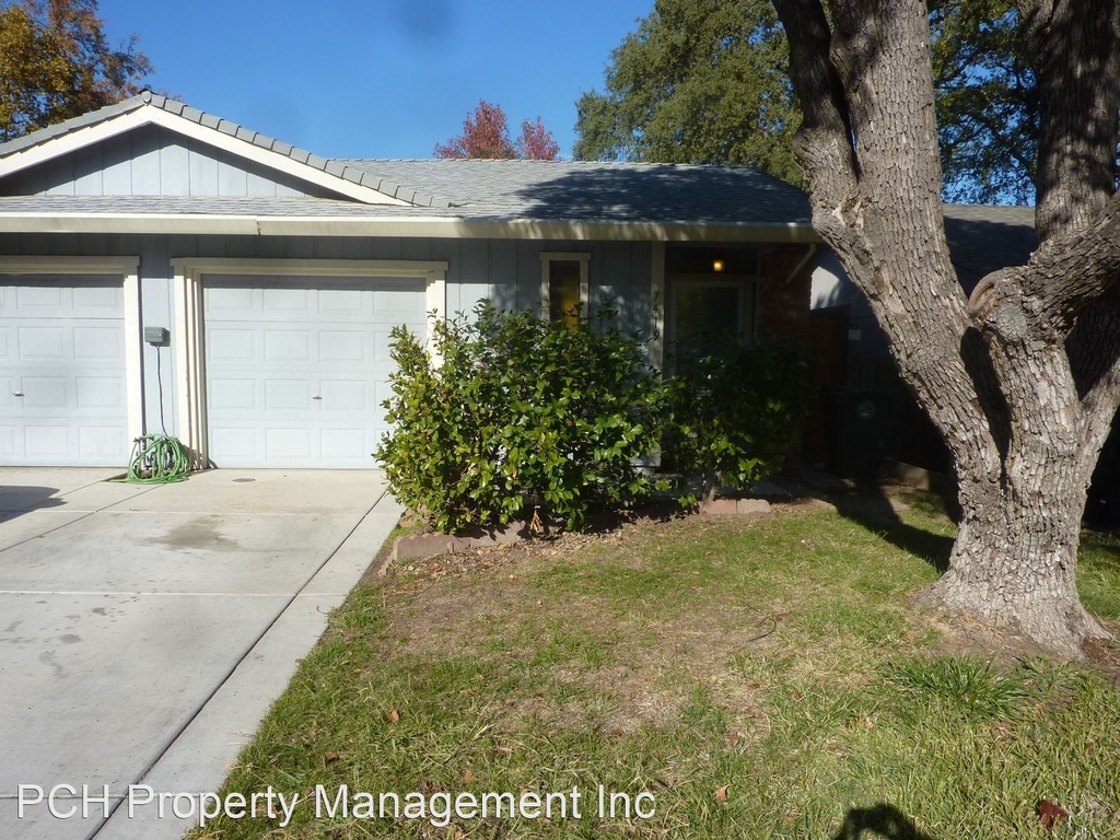 7419 Willowcreek Drive - Photo 0