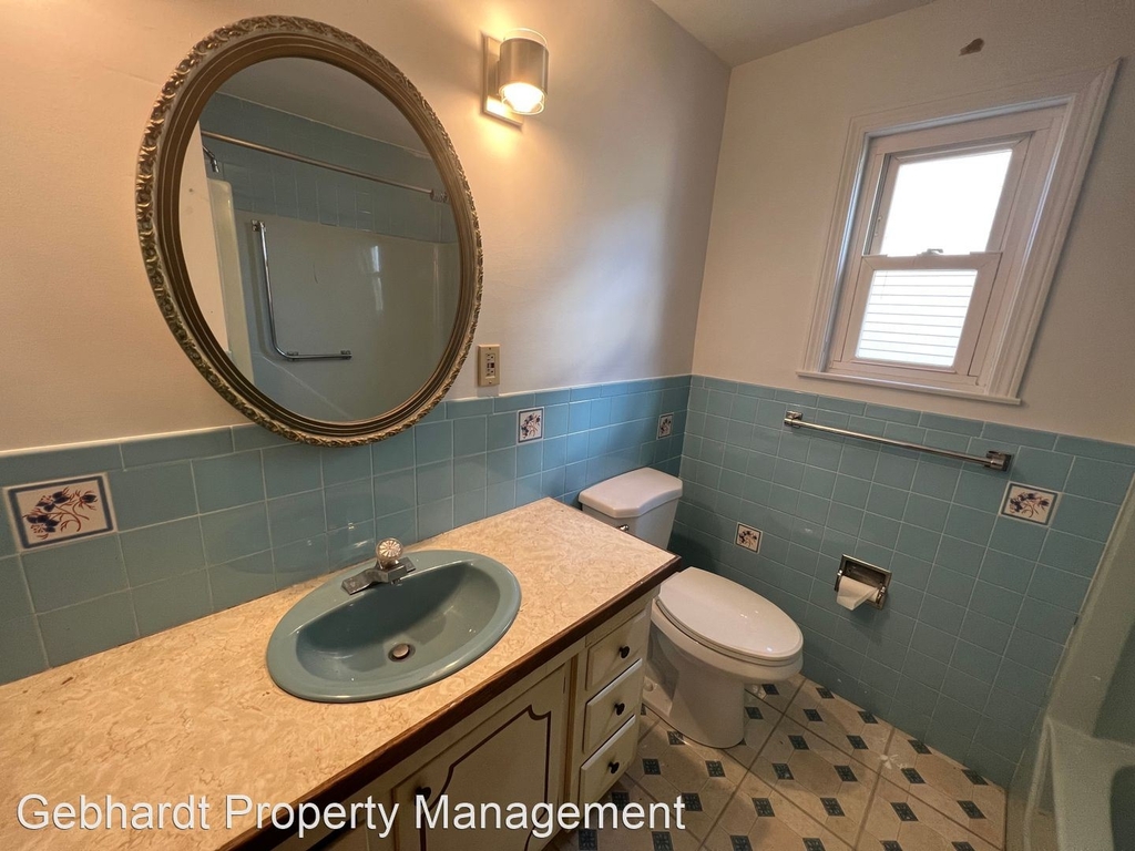 1446 Washington Ave - Photo 8