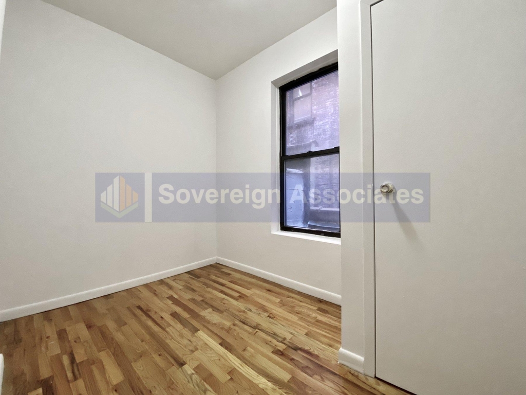 1270 First Avenue - Photo 5