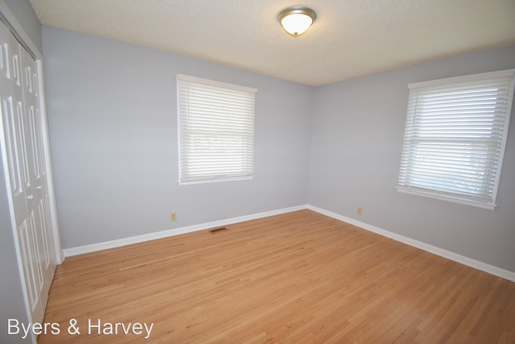 2136 Memorial Drive - Photo 13