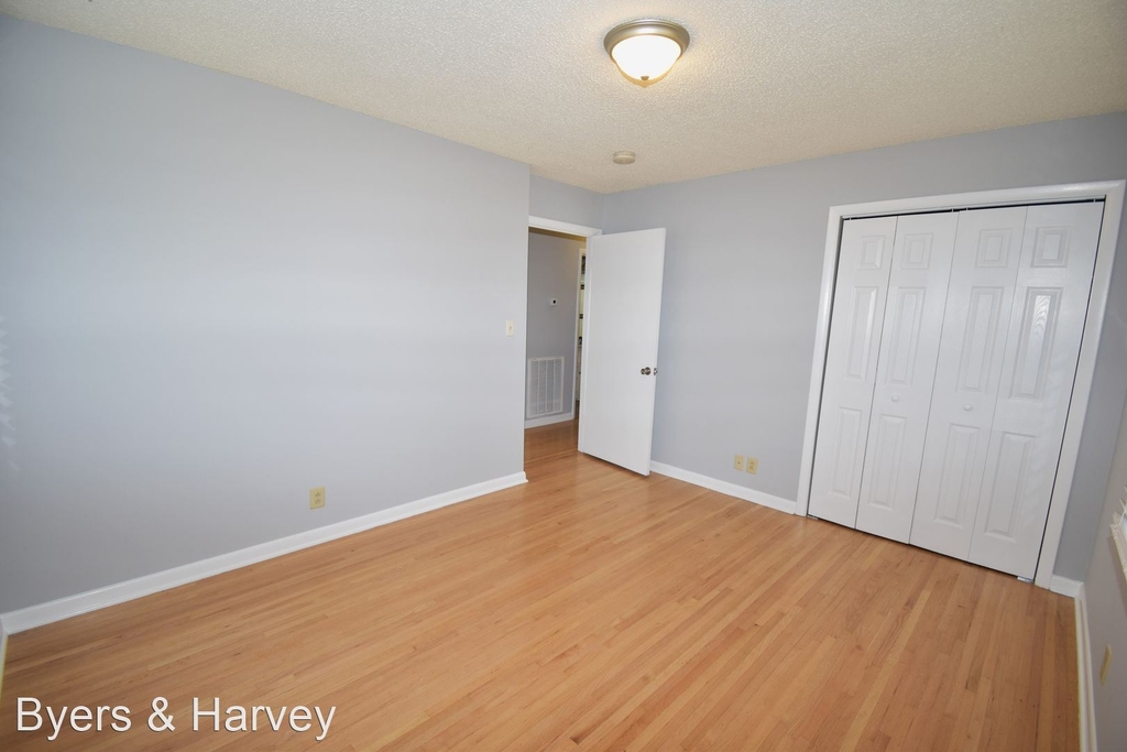 2136 Memorial Drive - Photo 14