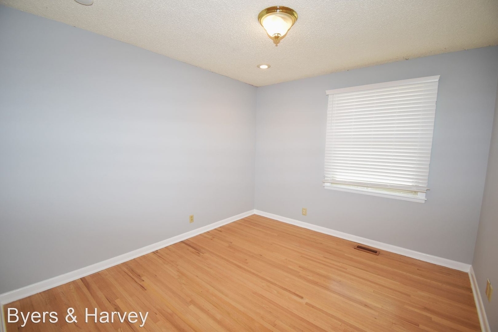 2136 Memorial Drive - Photo 9