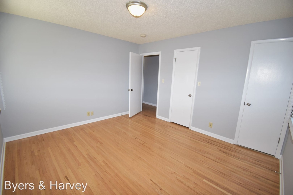 2136 Memorial Drive - Photo 16