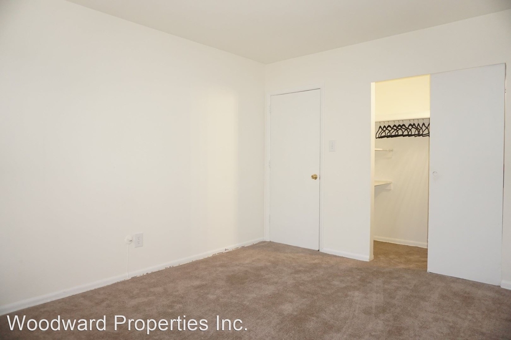 8723 West Chester Pike - Photo 6