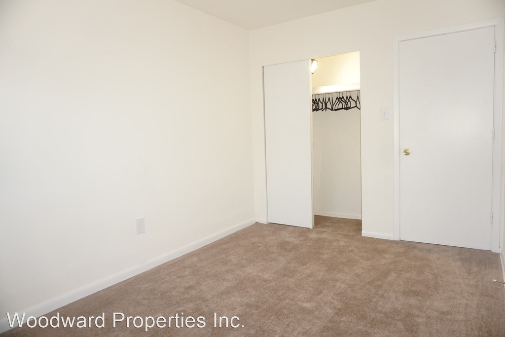 8723 West Chester Pike - Photo 9
